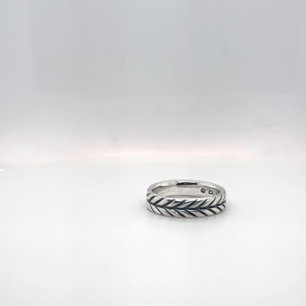 ✨David Yurman Chevron Ring |Size 8✨ - Picture 4 of 6